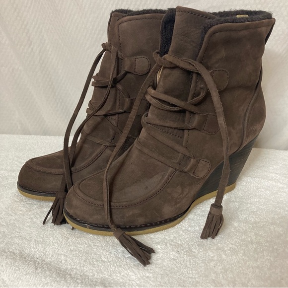Lands’ End Brown Leather Suede Tassel Wedge Boots size 7.5 - Picture 7 of 8